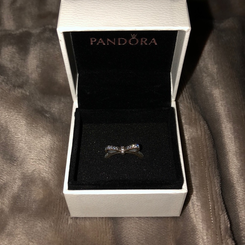 pandora bow ring